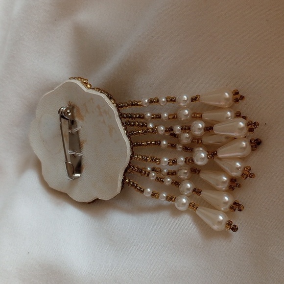 Vintage Retro Beaded Pin Brooch - Picture 4 of 4